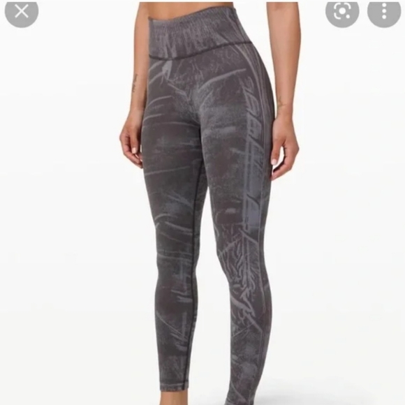 Lululemon Ebb to Street leggings - Picture 2 of 6